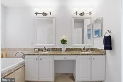 8656 Royal Worcester Lane, Fairfax, VA 22031 - Photo 23