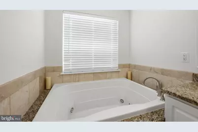 8656 Royal Worcester Lane, Fairfax, VA 22031 - Photo 25