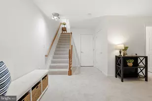 8656 Royal Worcester Ln, Fairfax, VA 22031 - Photo 35