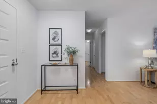 8360 Greensboro Dr, McLean, VA 22102 - Photo 17