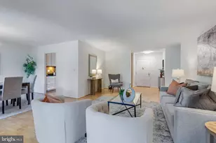 8360 Greensboro Dr, McLean, VA 22102 - Photo 9