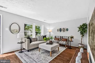 8315 Claremont Woods Dr, Alexandria, VA 22309 - Photo 5