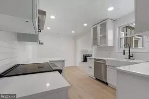 3284 Annandale Rd, Falls Church, VA 22042 - Photo 9