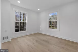3284 Annandale Rd, Falls Church, VA 22042 - Photo 15