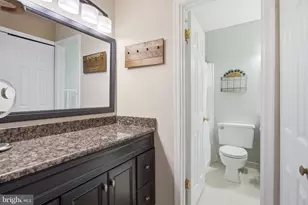 8402 Uxbridge Ct, Springfield, VA 22151 - Photo 9
