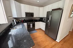 1338 Park Garden Ln, Reston, VA 20194 - Photo 5
