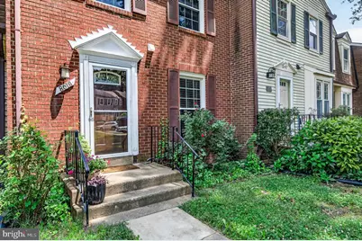 8618 Dellway Lane, Vienna, VA 22180 - Photo 3
