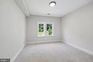 12304 Popes Head Rd, Fairfax, VA 22030 - Photo 51