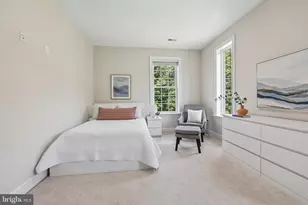 12304 Popes Head Rd, Fairfax, VA 22030 - Photo 47