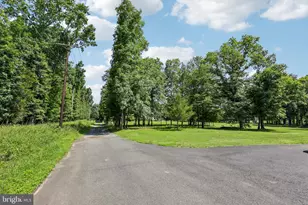 12304 Popes Head Rd, Fairfax, VA 22030 - Photo 69