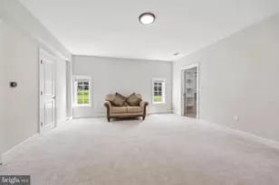 12304 Popes Head Rd, Fairfax, VA 22030 - Photo 57