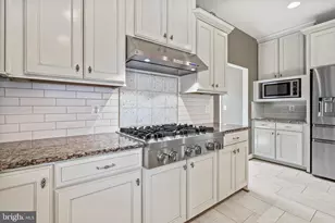 4561 Rona Pl, Fairfax, VA 22030 - Photo 31