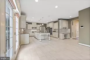 4561 Rona Pl, Fairfax, VA 22030 - Photo 21