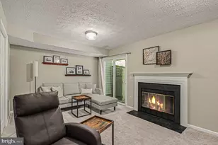3738 Broomsedge Ct, Fairfax, VA 22033 - Photo 17