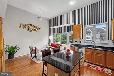 14651 Seasons Drive, Centreville, VA 20120 - Photo 11