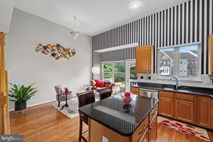 14651 Seasons Dr, Centreville, VA 20120 - Photo 11