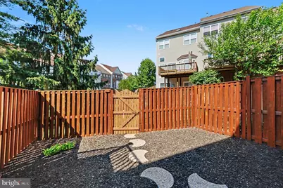 14651 Seasons Drive, Centreville, VA 20120 - Photo 17