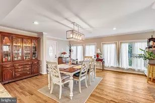 205 Tapawingo Rd SW, Vienna, VA 22180 - Photo 11