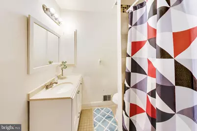[Address not provided], Vienna, VA 22181 - Photo 25