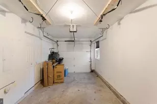 1918 Crescent Park Dr, Reston, VA 20190 - Photo 29