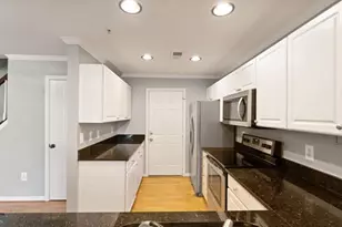1918 Crescent Park Dr, Reston, VA 20190 - Photo 11