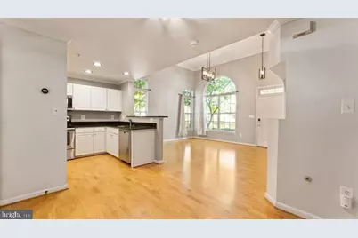 1918 Crescent Park Drive, Reston, VA 20190 - Photo 7
