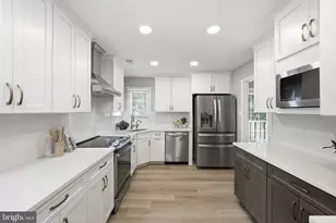 7801 Bold Lion Ln, Alexandria, VA 22315 - Photo 7