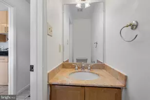 13240 Grand Jct Dr, Fairfax, VA 22033 - Photo 19
