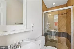 3105 Elmwood Dr, Alexandria, VA 22303 - Photo 43