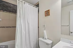 3105 Elmwood Dr, Alexandria, VA 22303 - Photo 51