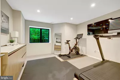 7815 Old Falls Road, McLean, VA 22102 - Photo 33