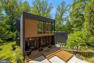 7815 Old Falls Rd, McLean, VA 22102 - Photo 19