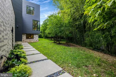 7815 Old Falls Road, McLean, VA 22102 - Photo 101
