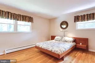 1036 Carper St, McLean, VA 22101 - Photo 7