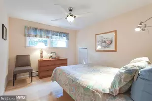 1036 Carper St, McLean, VA 22101 - Photo 9