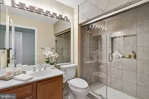 8209 Crossbrook Ct, Lorton, VA 22079 - Photo 17