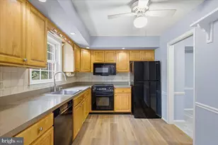 7674 Tiverton Dr, Springfield, VA 22152 - Photo 5