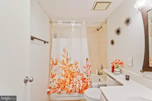 1808 Old Meadow Rd, McLean, VA 22102 - Photo 11