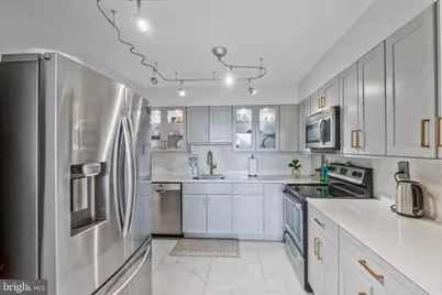 1808 Old Meadow Road #612, McLean, VA 22102 - Photo 9