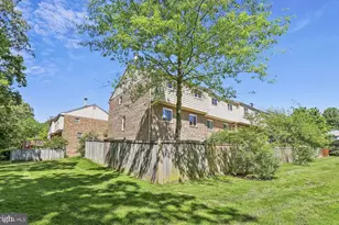 7081 Leewood Forest Dr, Springfield, VA 22151 - Photo 19