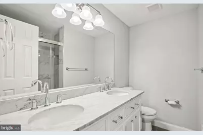 7081 Leewood Forest Drive, Springfield, VA 22151 - Photo 9