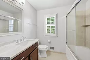 8607 Pilgrim Ct, Alexandria, VA 22308 - Photo 23
