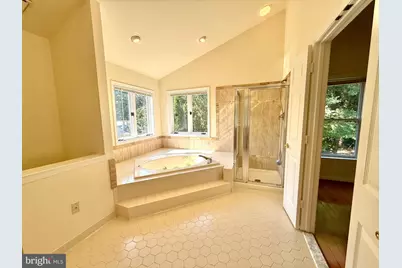 10006 Manor Place, Fairfax, VA 22032 - Photo 5