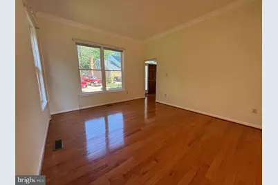 10006 Manor Place, Fairfax, VA 22032 - Photo 13