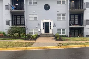 7094 Spring Garden Dr, Springfield, VA 22150 - Photo 1