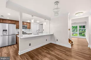 4471 Forest Glen Ct, Annandale, VA 22003 - Photo 11