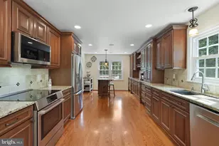 11734 Quay Rd, Oakton, VA 22124 - Photo 11