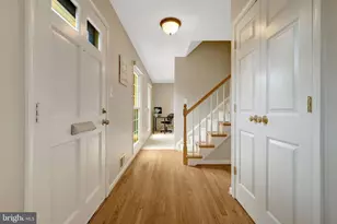 8104 Briar Creek Dr, Annandale, VA 22003 - Photo 9
