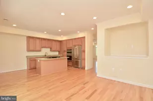 7851 Birch Branch Terrace, Alexandria, VA 22315 - Photo 9