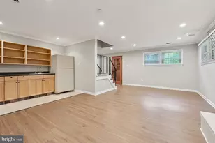 7401 Willshire Hunt Ct, Springfield, VA 22153 - Photo 19